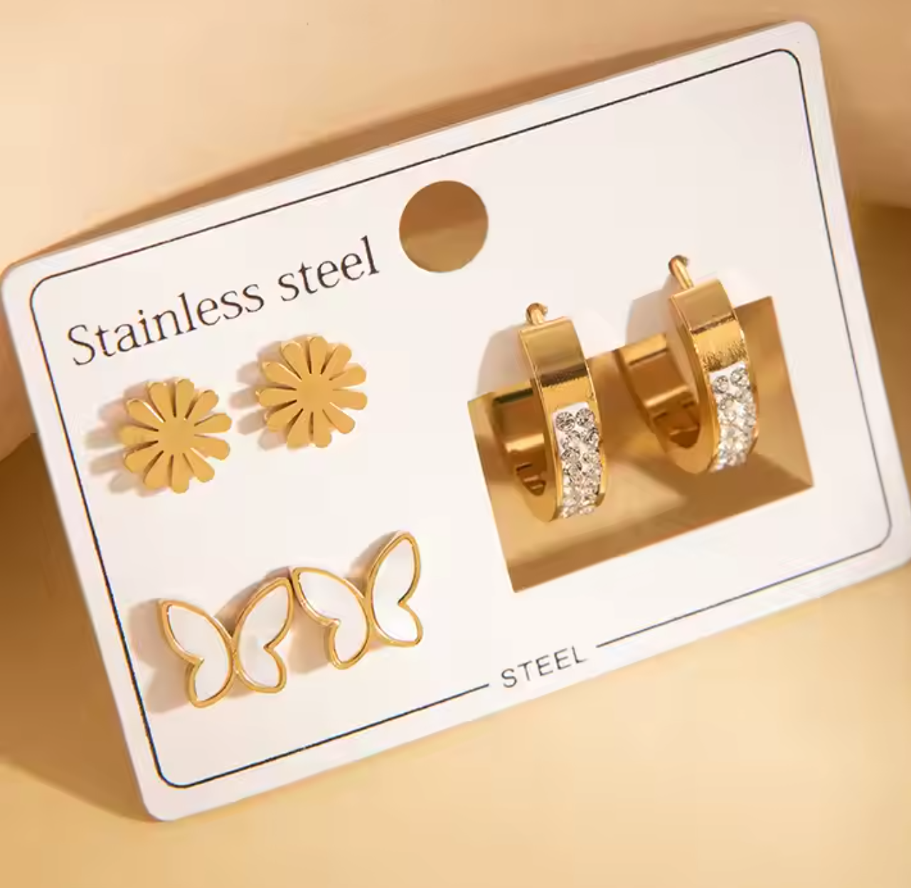 أقراط مرصعة بالزهور 