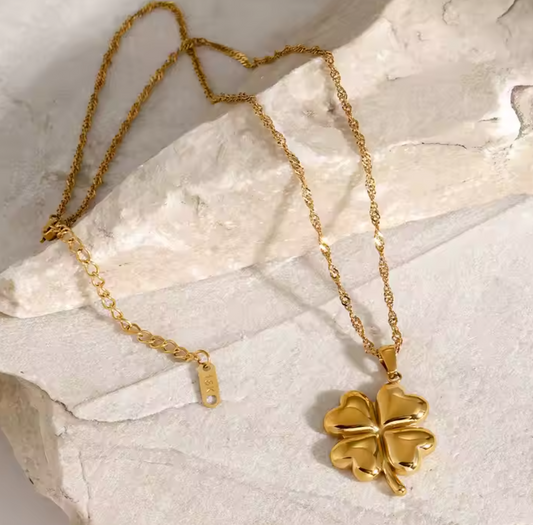 Lucky Leaf Neclace